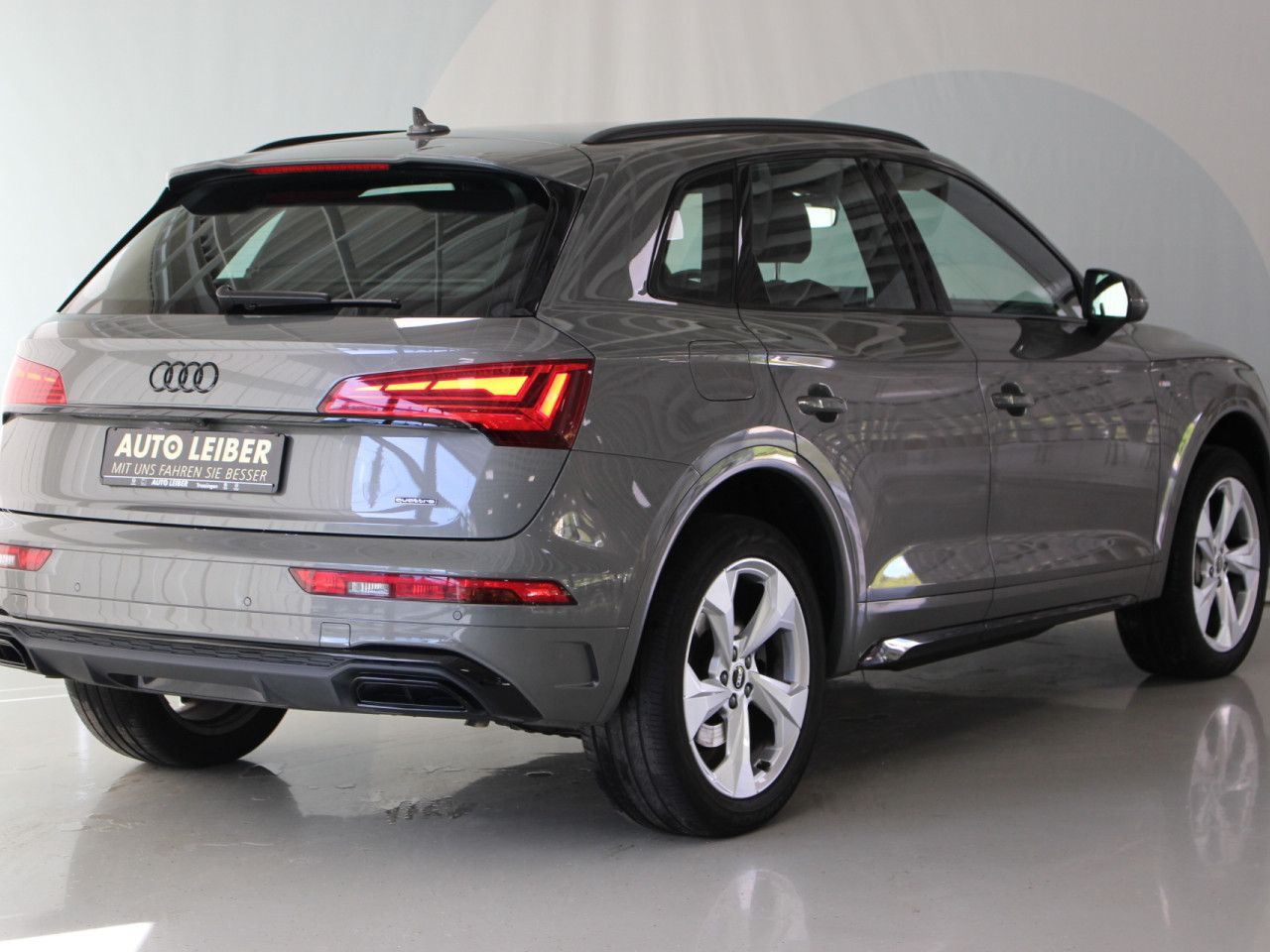 Fahrzeugabbildung Audi Q5 40 TFSI quattro S line AHK/Matrix/ACC