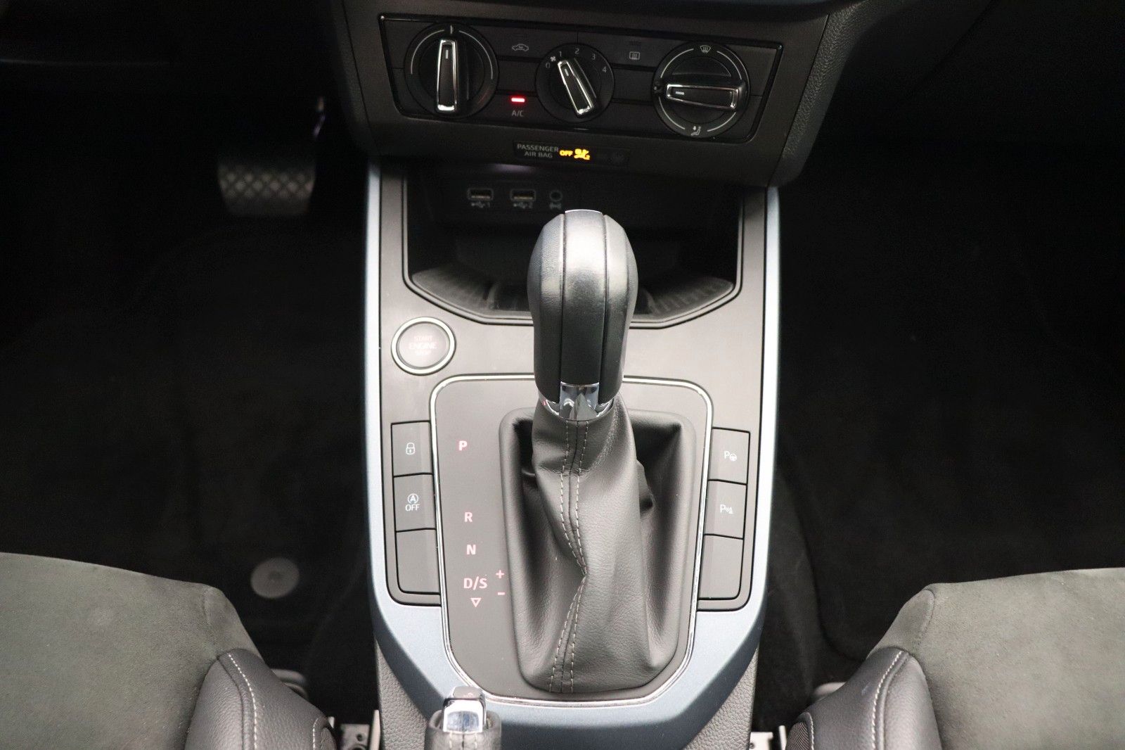 Fahrzeugabbildung SEAT Arona 1.0 TSI DSG Style Kamera ACC