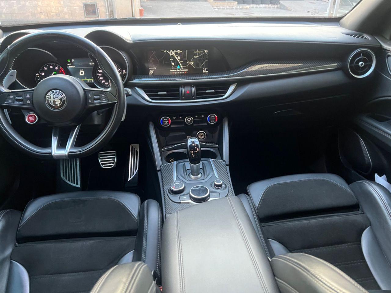 Alfa Romeo Stelvio 2.9 Bi-Turbo V6 510ch - 1 ère main - TVA Récupérable - Pack Carbone - Navi