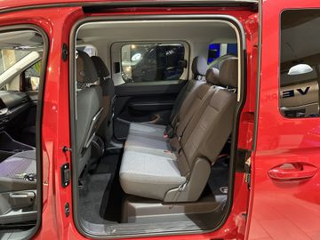 Ford Grand Tourneo Connect PHEV Titanium