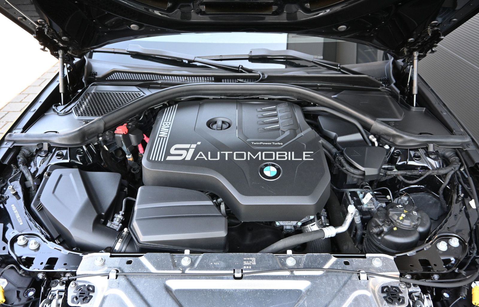 Fahrzeugabbildung BMW 320i xDr. M SPORT °UVP 76.229€°GLASDACH°STANDHZG