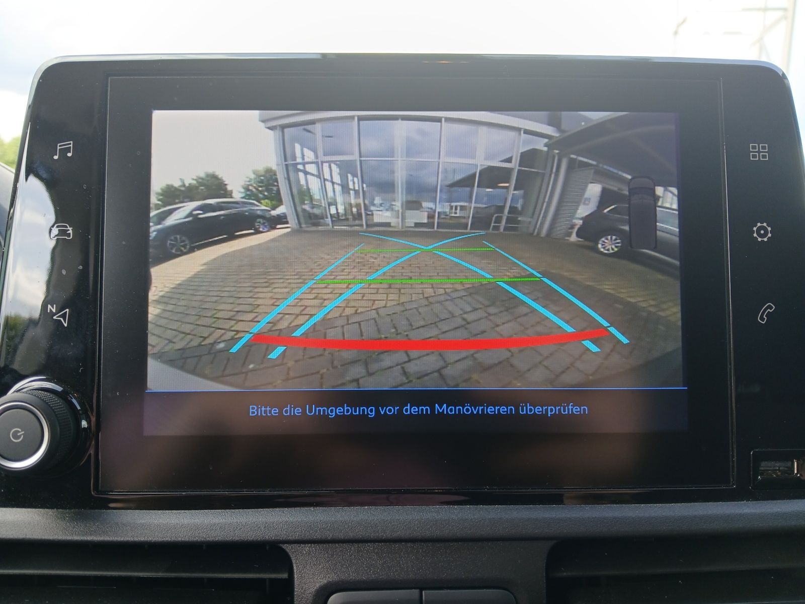 Fahrzeugabbildung Peugeot Partner Premium L2 BlueHDI 130 Klima DAB GRA PDC