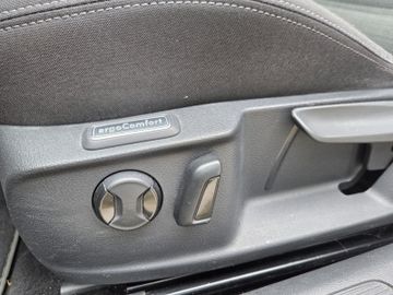 Volkswagen Passat - 12