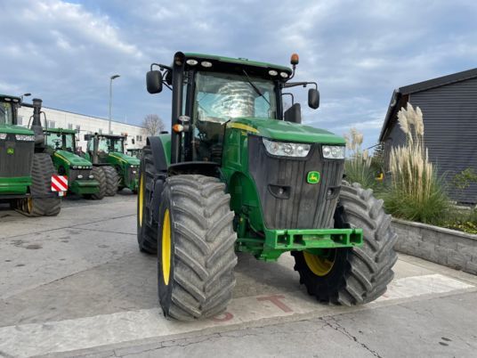 John Deere 7230 R