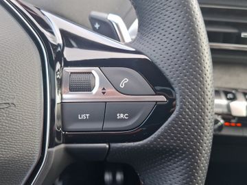 Peugeot 5008 GT 1.5 BlueHDi 130 Kam.+KeyLess+LED+Navi+SD