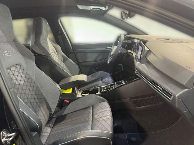 Golf Variant R-Line 2.0 TDI DSG AHK+PANO+STANDH+