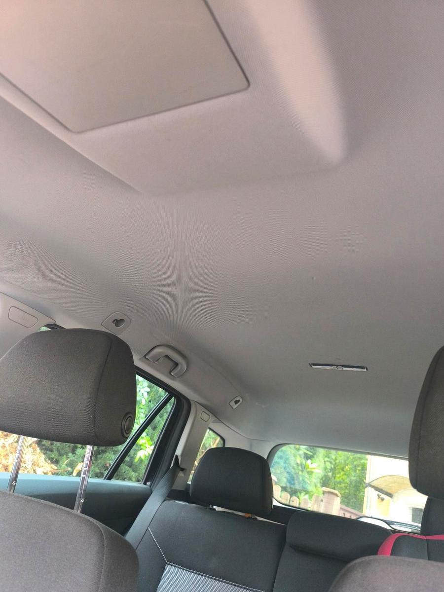 Opel Astra 2010 — photo 5