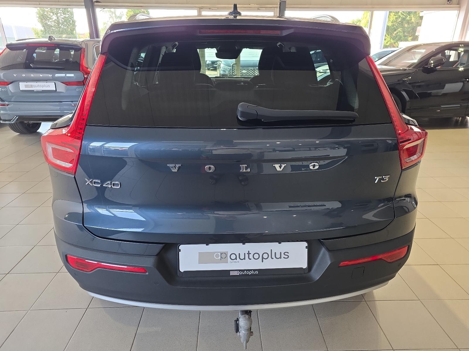 Volvo XC40 T3 Momentum Pro ACC BLIS AHK Kamera LED SHZ