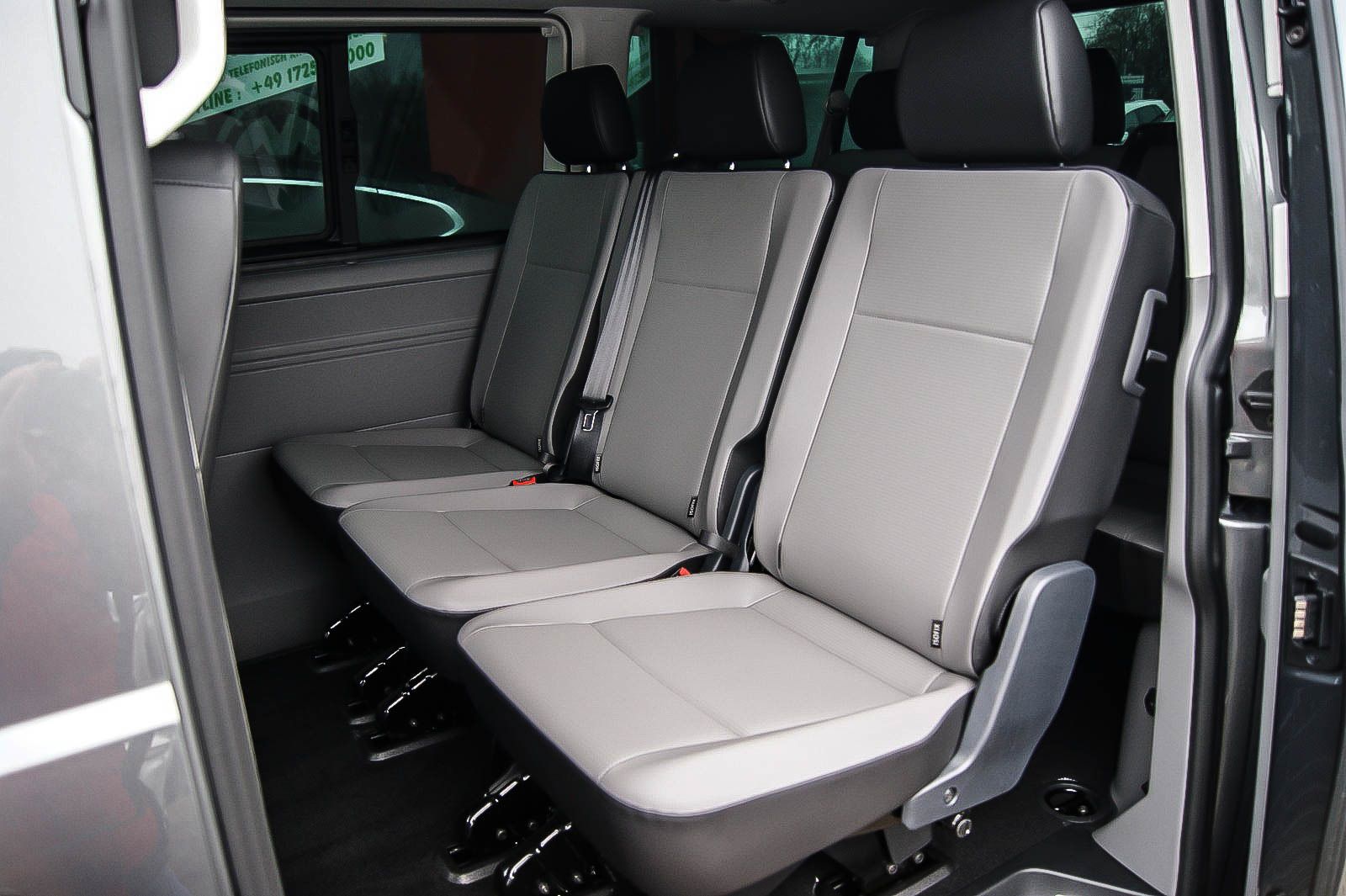 Fahrzeugabbildung Volkswagen T6.1 Caravelle 20TDI NEUWERTIG GARANTIE bis 2028
