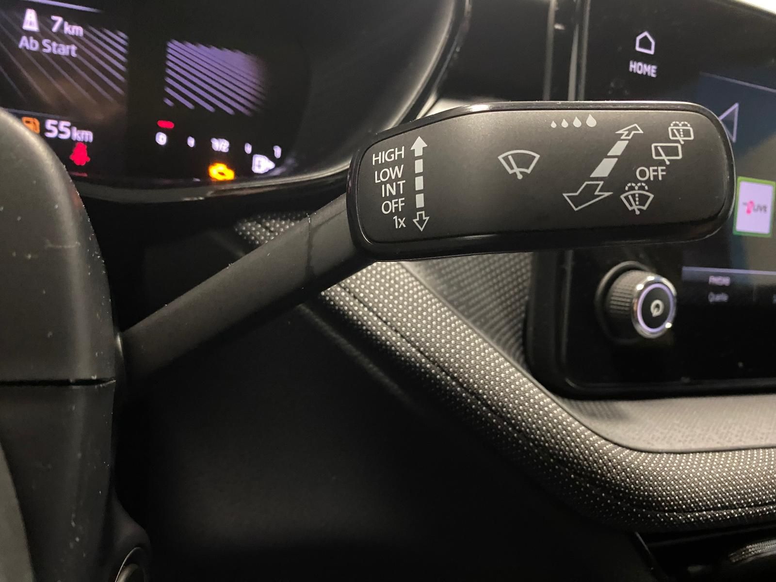 Fahrzeugabbildung SKODA Fabia 1.0 TSI+Garantie 2031+RüKAMERA+ALU+PDC+