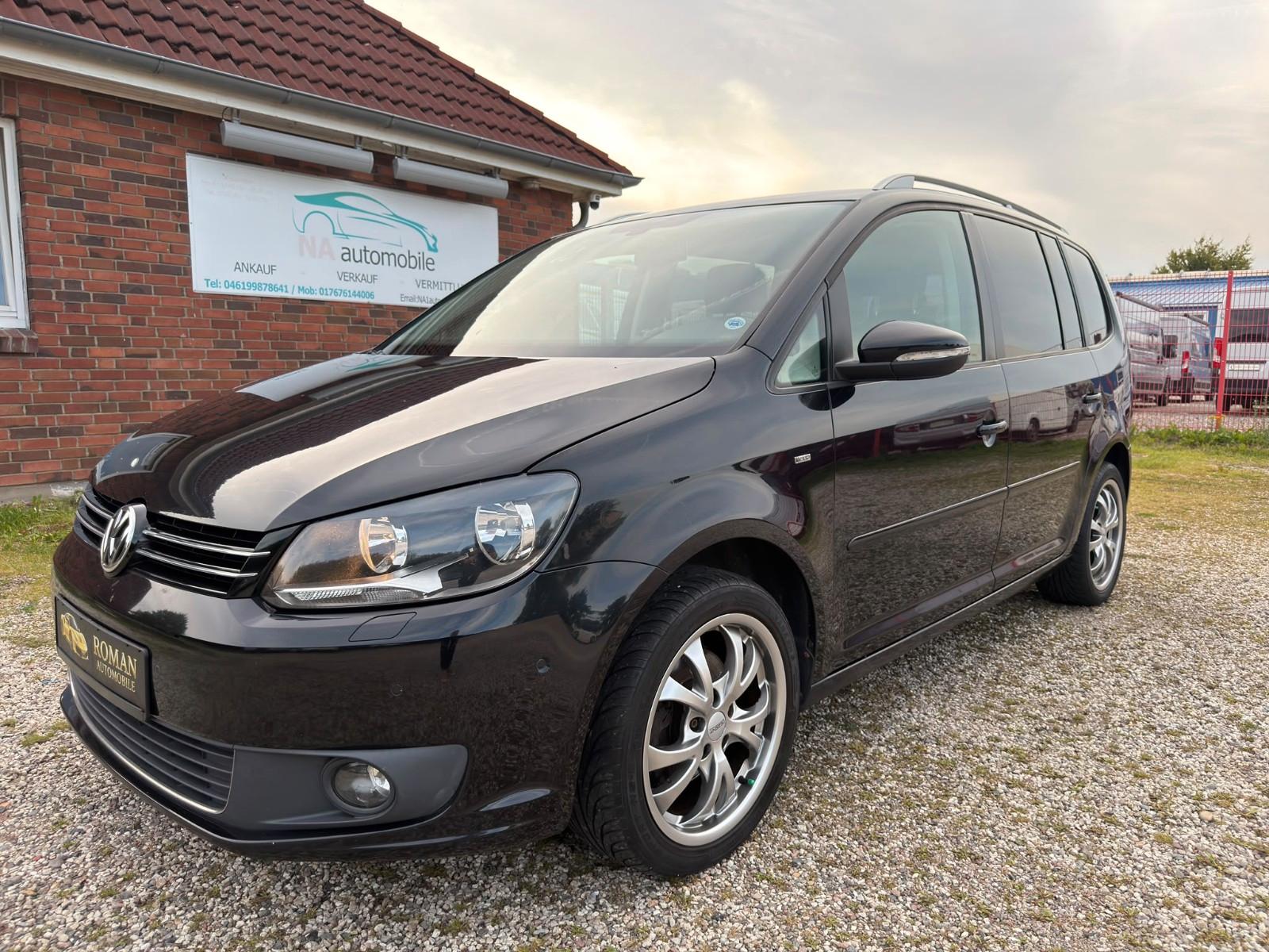 Volkswagen Touran Cup Automatik/7-SITZ/AHK/Motor 1,6 Ltr.