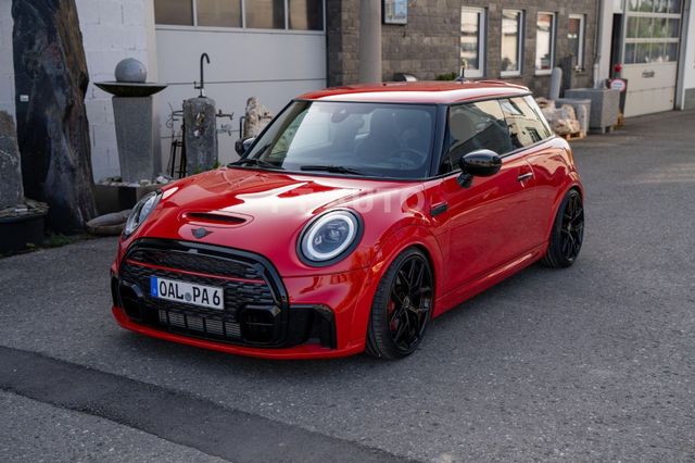 MINI John Cooper Works Trim