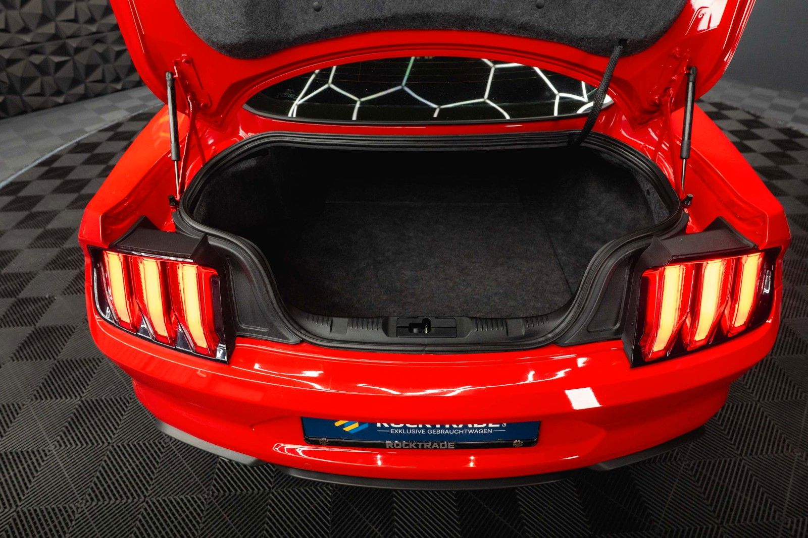 Fahrzeugabbildung Ford Mustang Shelby GT 500 5.0 V8 Performance 20 Zoll