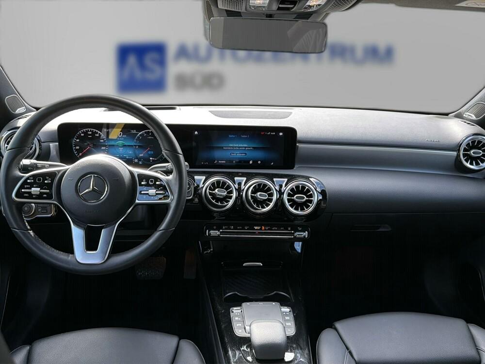 Mercedes-Benz A 250 e Progressive 360 KAM SHZ HUD LED