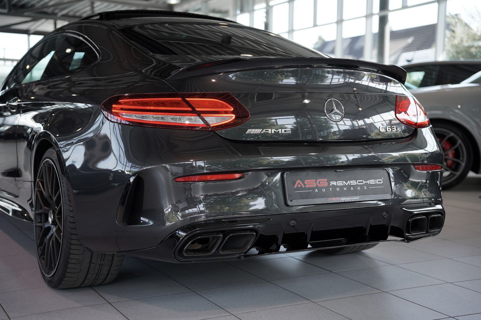 Mercedes Benz C 63 Amg