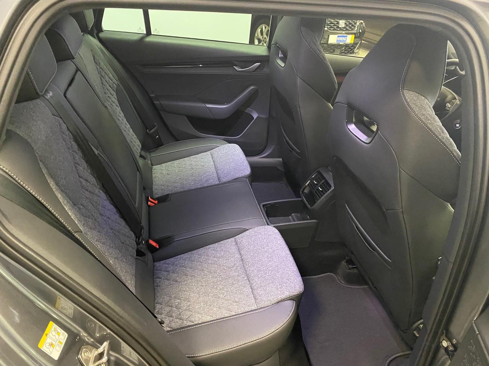 Fahrzeugabbildung SKODA Octavia 1.5 TSI DSG mHEV SPORTLINE+MATRIX+ACC+++