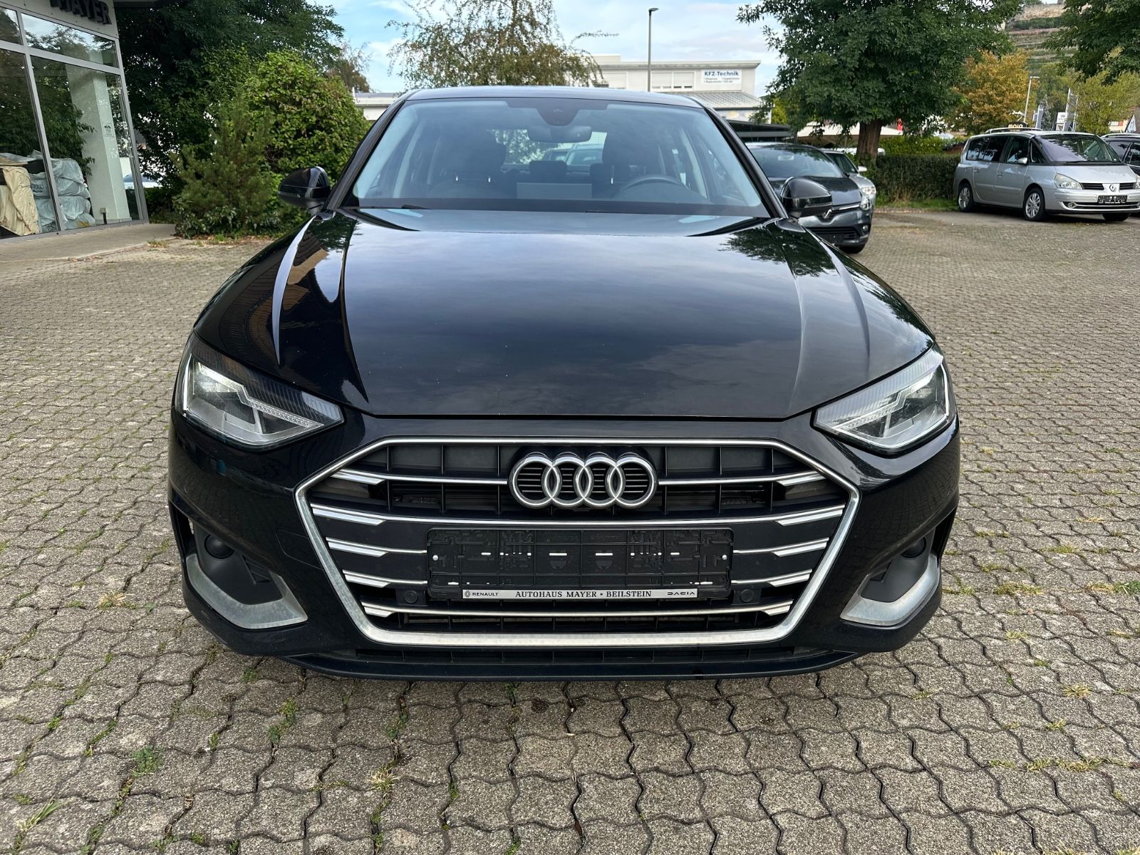 Audi A4 Lim. 40 TFSI*S TRONIC*Advanced* imagem 2