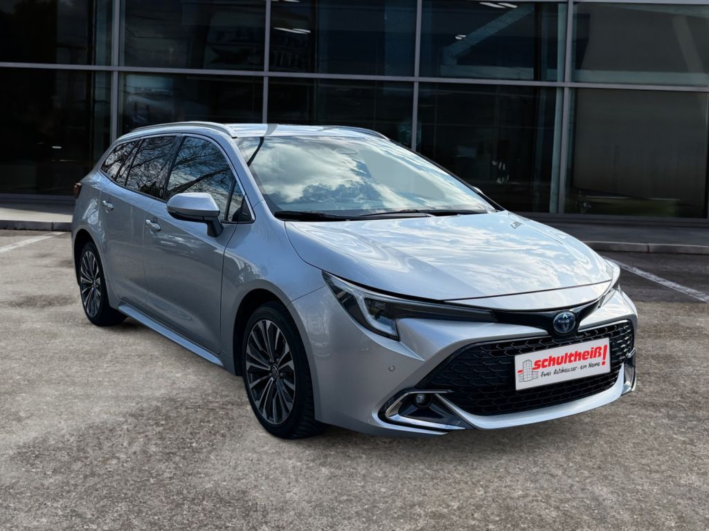 Fahrzeugabbildung Toyota Corolla 1.8 Hybrid Touring Sports Team Deutschla