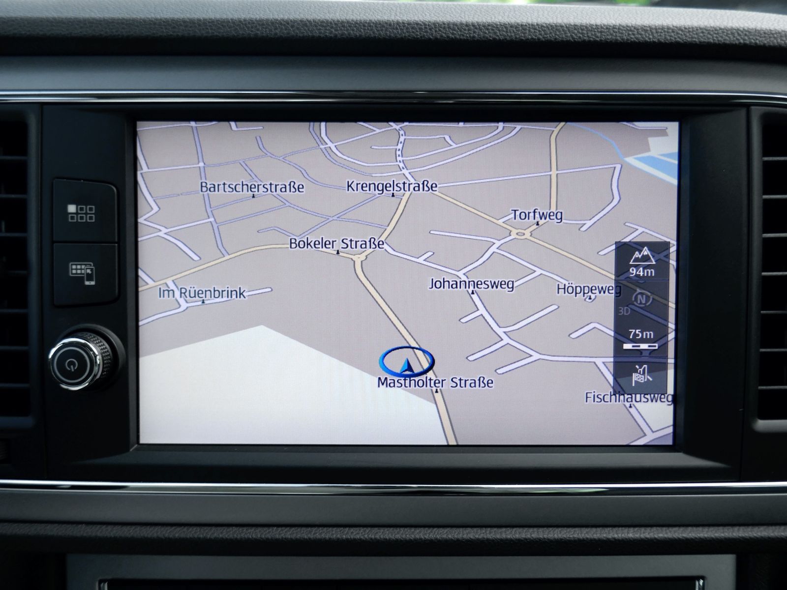 Fahrzeugabbildung SEAT Leon ST Xcellence 1.4 TSI | LED RFK GRA Navi