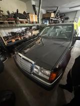 Mercedes-Benz Mercedes E230 - gebrauchte Mercedes-Benz E 230 aus dem Jahr 1990