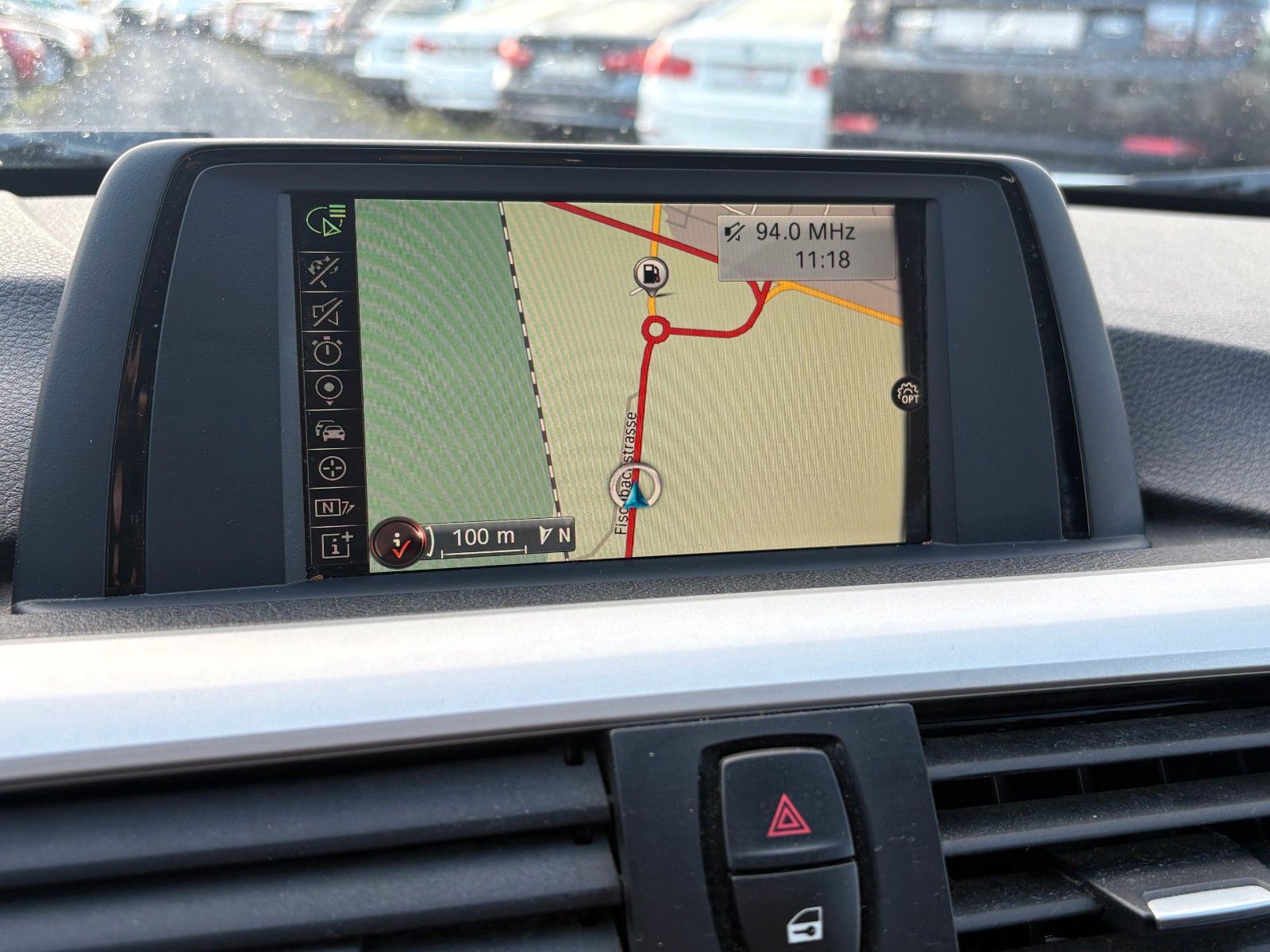 Fahrzeugabbildung BMW 320d Tour. Navi PDC 18"LMR 1.HAND Klimaautomatik