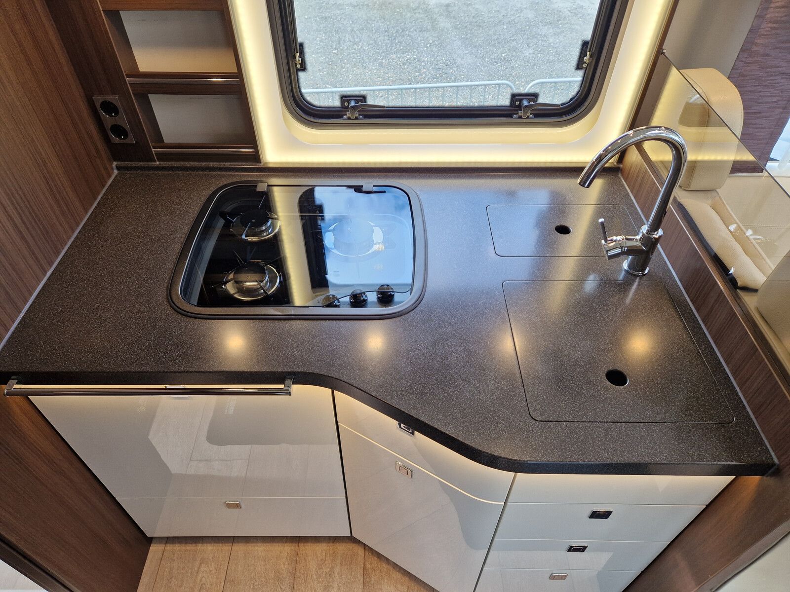 Fahrzeugabbildung Morelo Palace Liner 93 MB MB Atego 1230