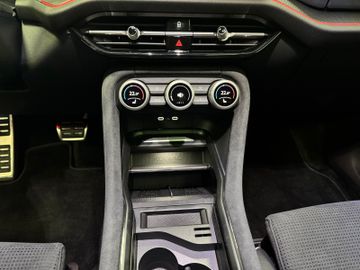 Skoda Kodiaq 2.0 TDI 4x4 Sportline Pano AHK 7-Sitze