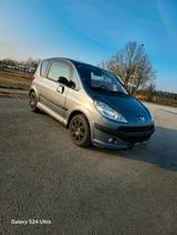 Peugeot 1007 - gebrauchte Peugeot 1007 aus dem Jahr 2005