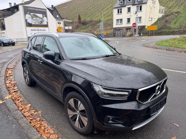 Volvo XC40 T3 Geartronic Momentum Harman Kardon