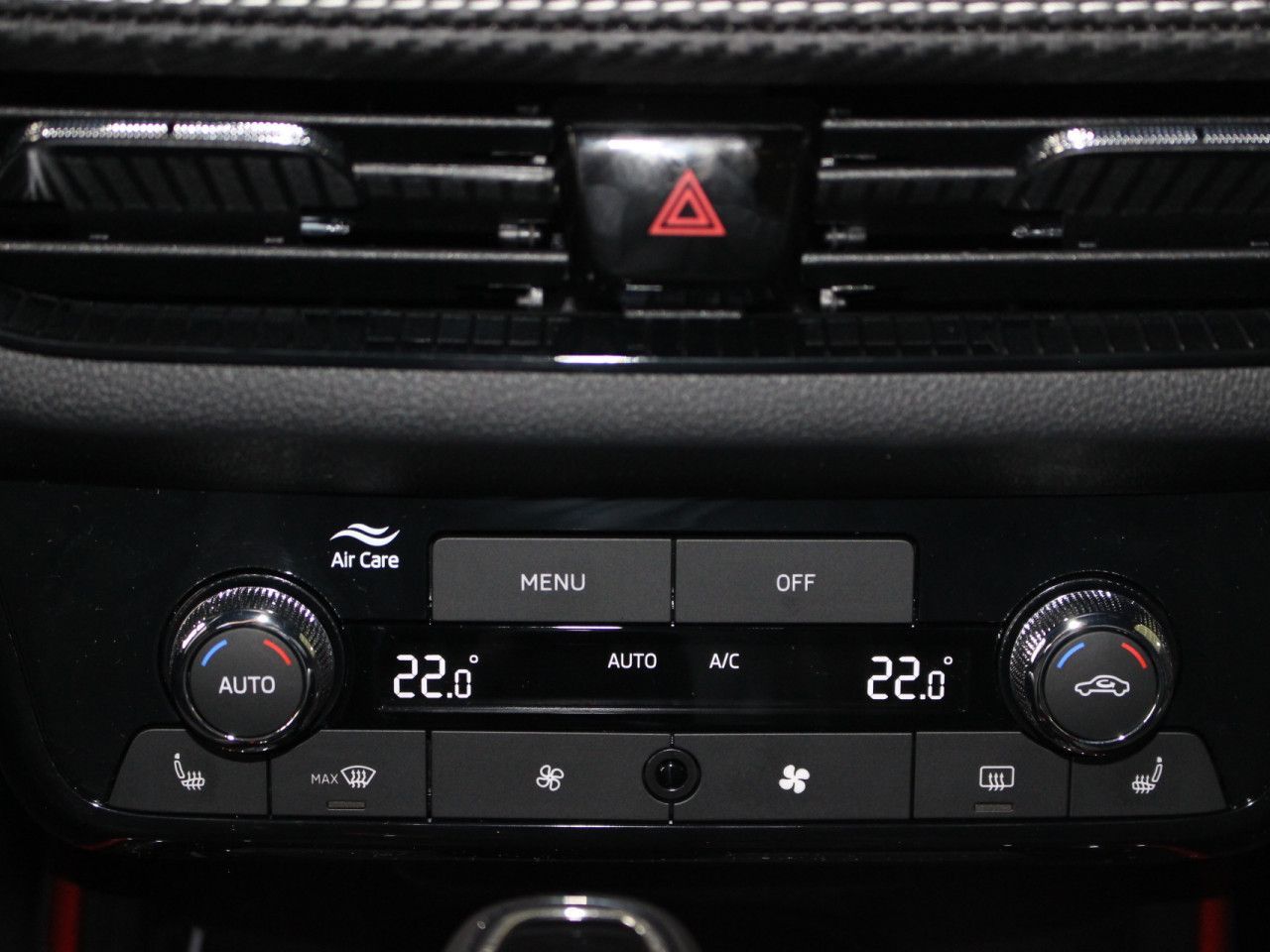 Fahrzeugabbildung SKODA Fabia 1.0 TSI Monte Carlo /Cam/LED/App