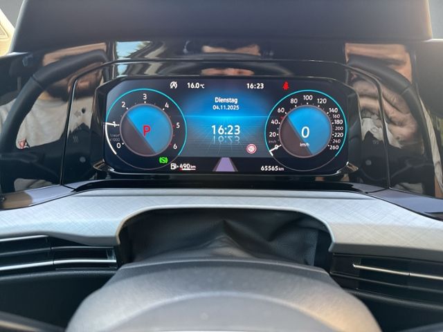 Golf VIII 2.0 TDI Life LED+NAVI+AHK+ACC+PDC+SHZ