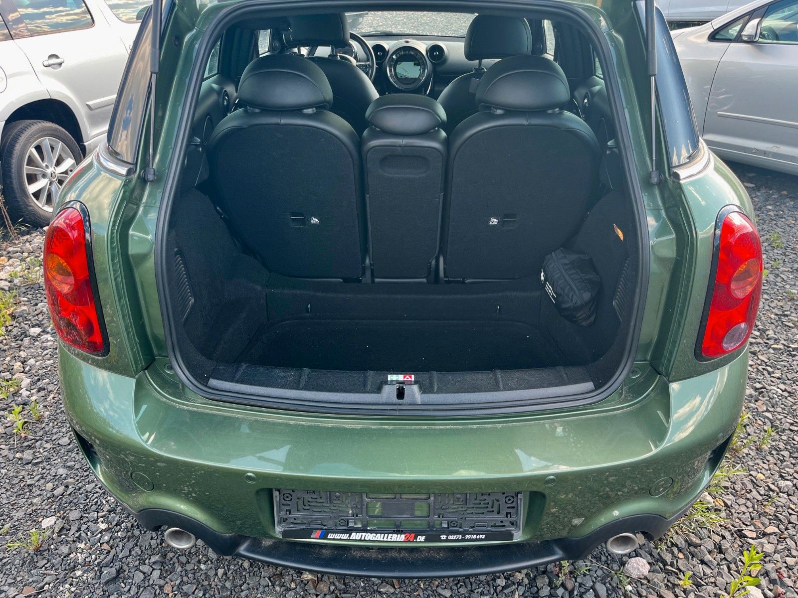 Fahrzeugabbildung MINI Cooper SD Countryman All4 Navi Leder Xenon SPORT