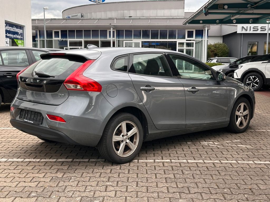 Volvo V40 D2 Kinetic *Navi*LED*CD-Player*Händler*