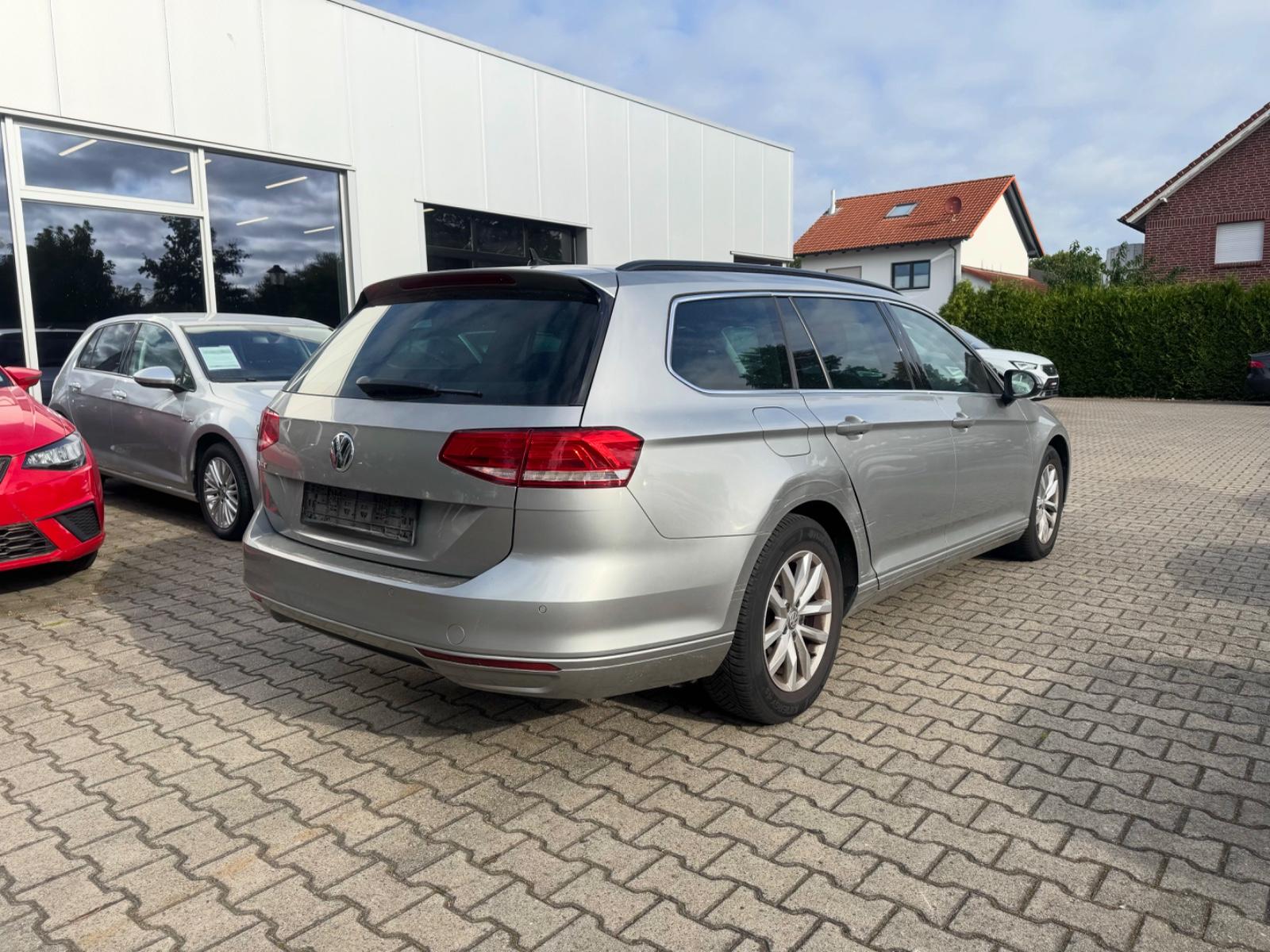 Volkswagen Passat 2015 — photo 15