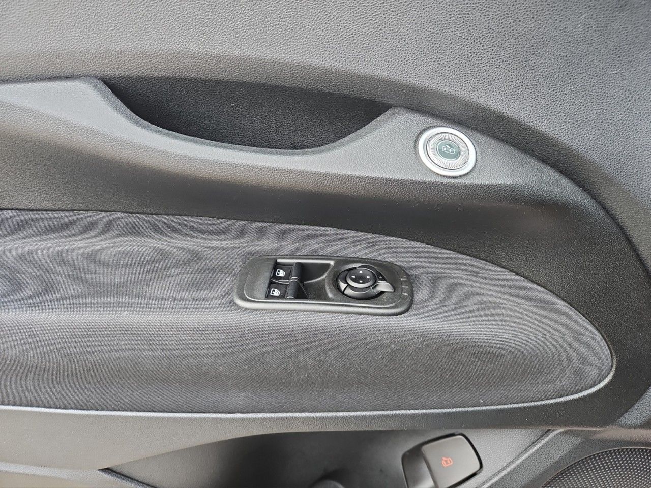 Fahrzeugabbildung Fiat 500e 42kWh Akku - Navi - Bluetooth
