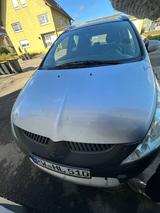 Mitsubishi Grandis 2.0 30 Jahre 7-Sitzer 30 Jahre - silberne Mitsubishi Grandis