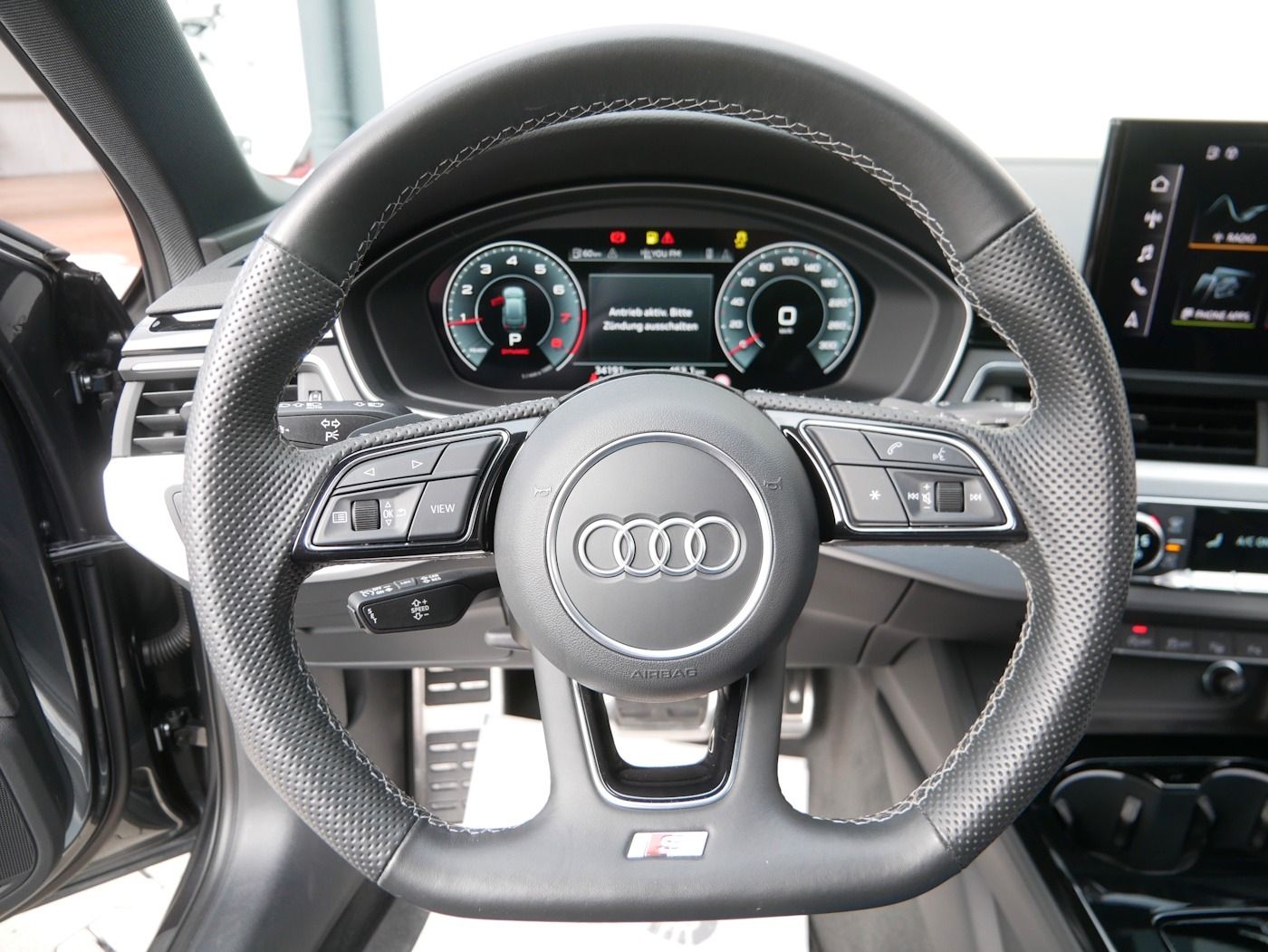 Fahrzeugabbildung Audi A4 Avant 2.0 quattro S-Line NEU75T Standhz Matri