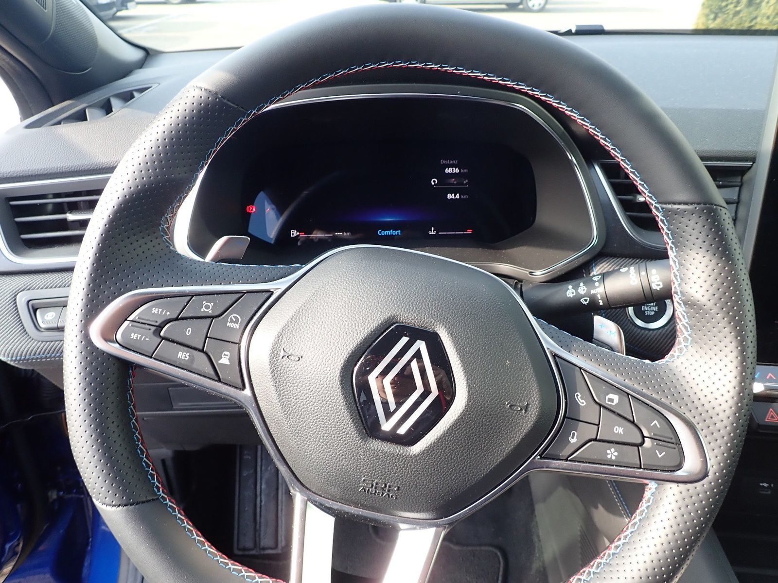 Fahrzeugabbildung Renault Captur Mild Hybrid 160 EDC ESPRIT ALPINE/NAVI/