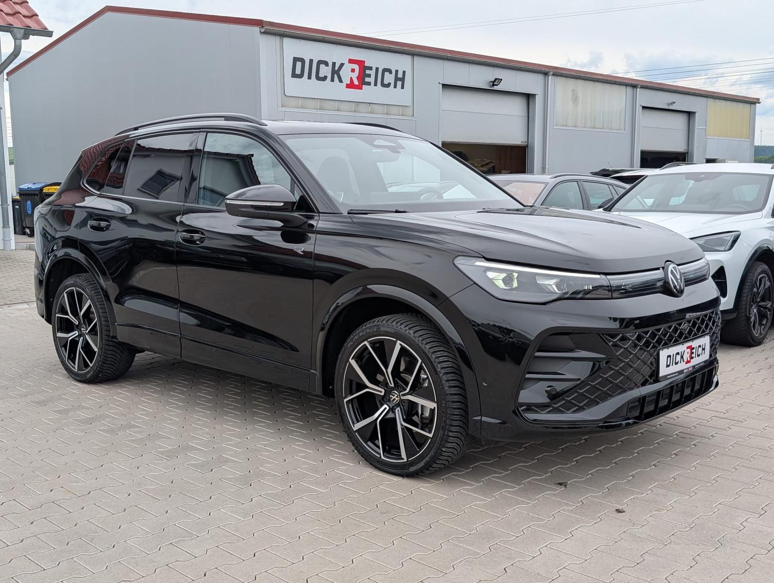 Volkswagen Tiguan 2.0 TDI R-Line 4M Pano*Black*Matrix*AHK