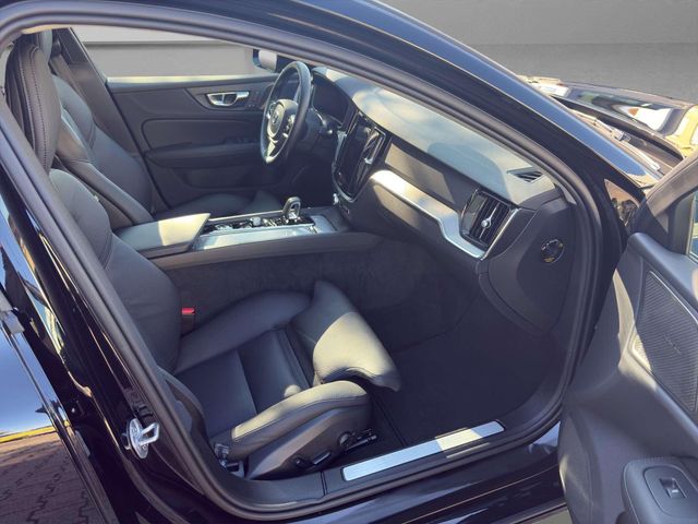 Volvo V60 B4 Mild-Hybrid Plus Dark