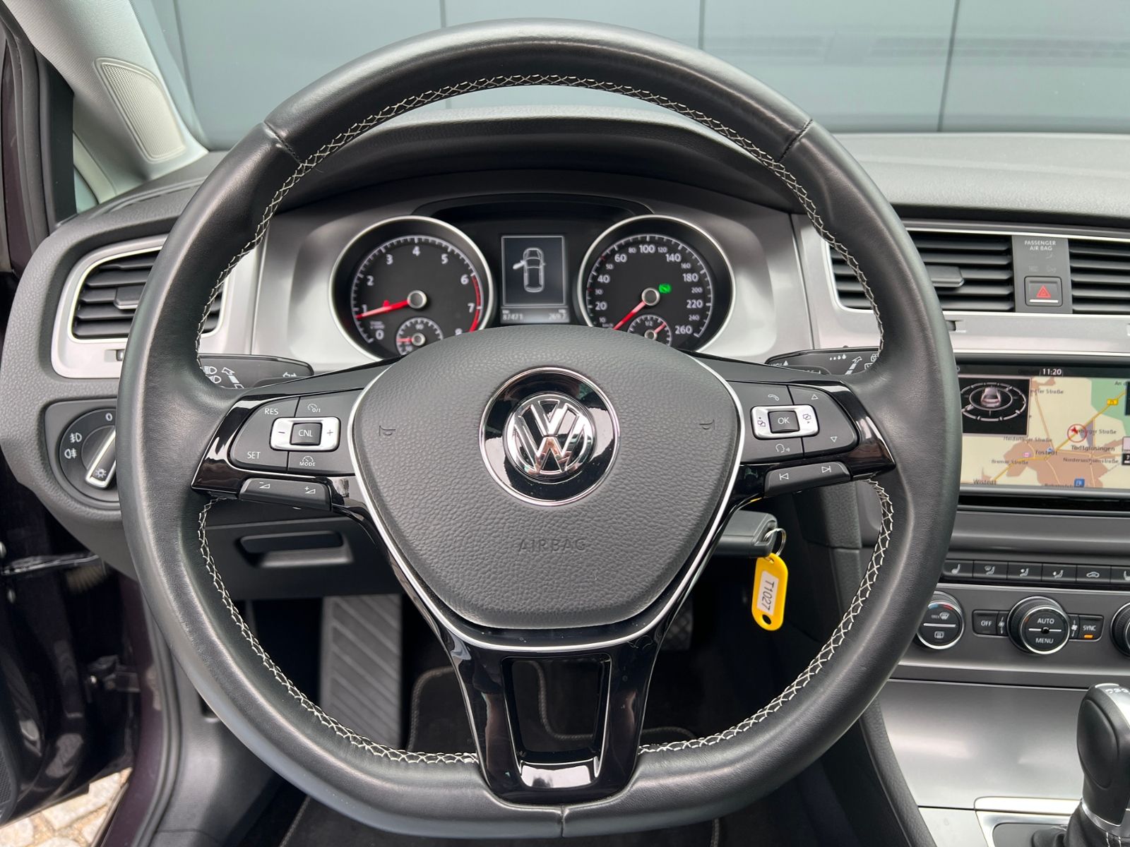 Fahrzeugabbildung Volkswagen Golf VII R-Line 1.4 TSI DSG Lounge *AHK, Navi, P