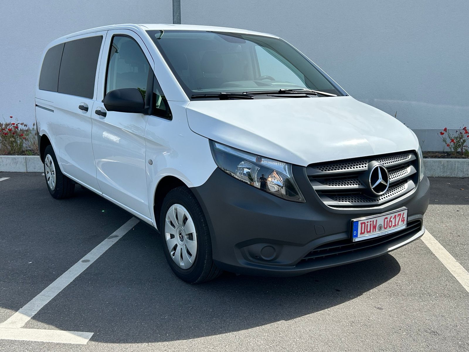 MERCEDES-BENZ Vito Tourer 116 CDI kompakt *Navi*Kamera*PDC*