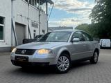 Volkswagen Passat 2.8 V6 Comfortline*HU*AU NEU*TOP*1HAND - Volkswagen Passat mit Benzin-Antrieb: Limousine, 2.8