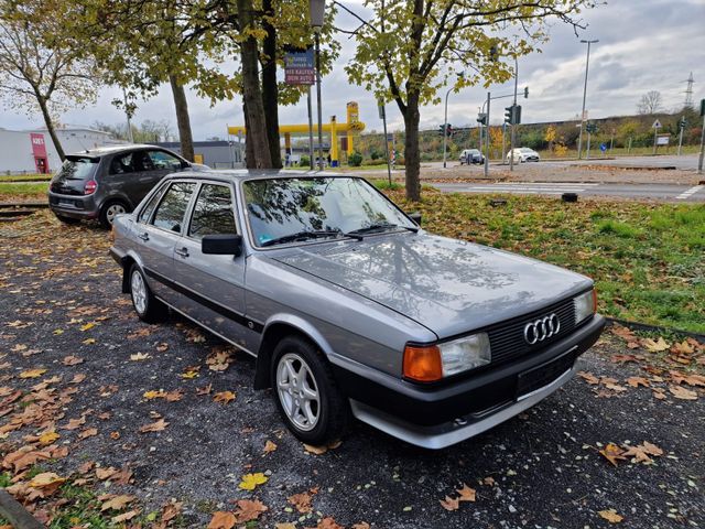 Audi 80. H - Zulassung/ Tüv neu / Zahnriemen Neu