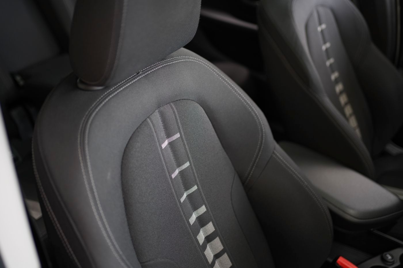 Fahrzeugabbildung BMW 216d Gran Tourer +Driving Assist+Parkassist+AHK+