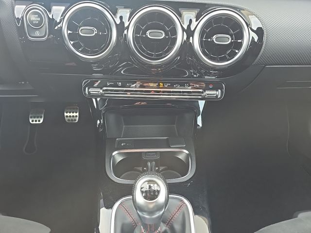 CLA Shooting Brake 180 d