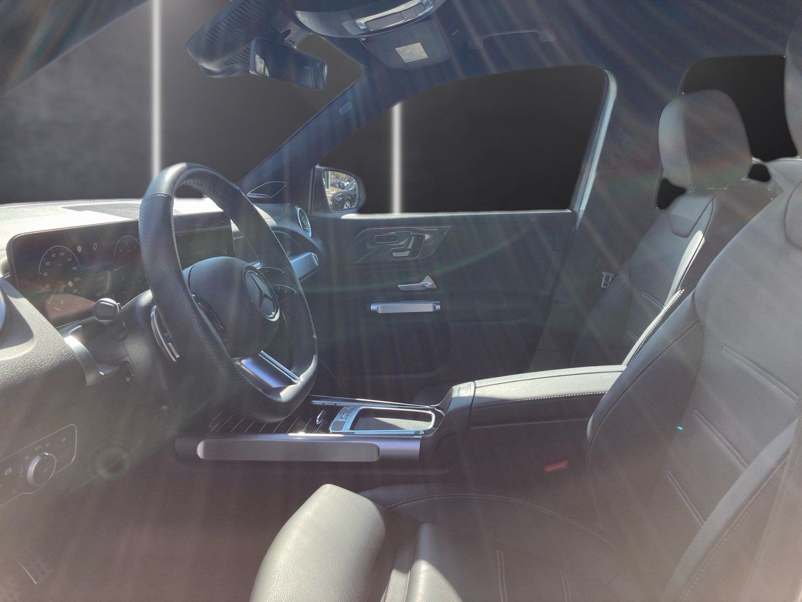 Fahrzeugabbildung Mercedes-Benz GLB 220 d 4M AMG*AHK*STDHZG*Leder*Burmester*Beam