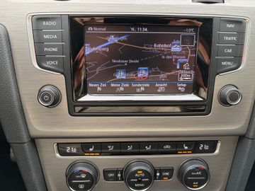 Bild 13 VW Golf VII R-LINE Lim. +PDC+NAVI+BI-XENON+ALU+BT+