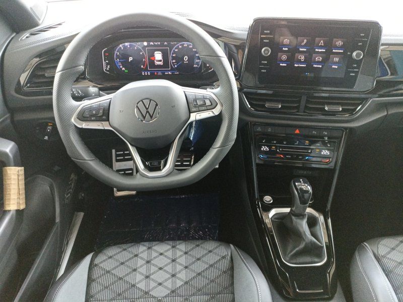 Fahrzeugabbildung Volkswagen T-Roc 1.5 TSI DSG R-Line Black Style