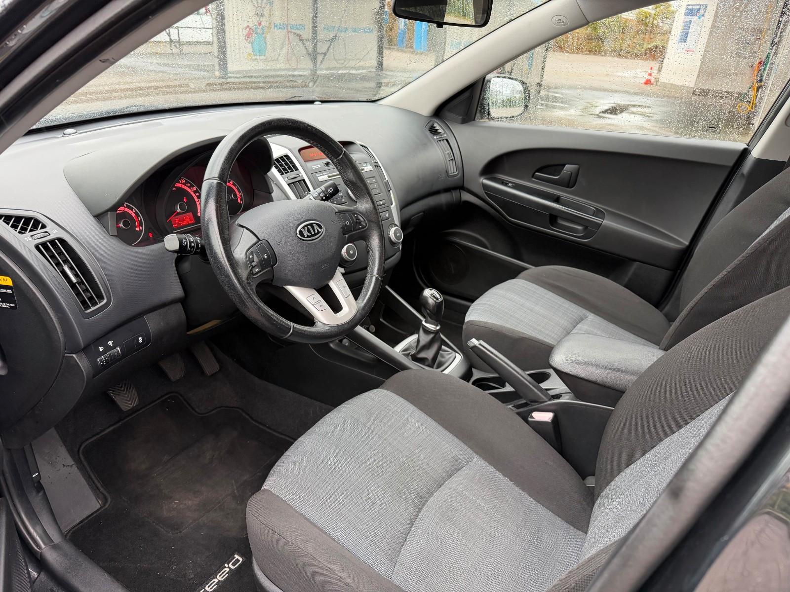 Kia cee'd Sportswagon 1.4/Tüv Neu/Öl Neu/Sitzheizung